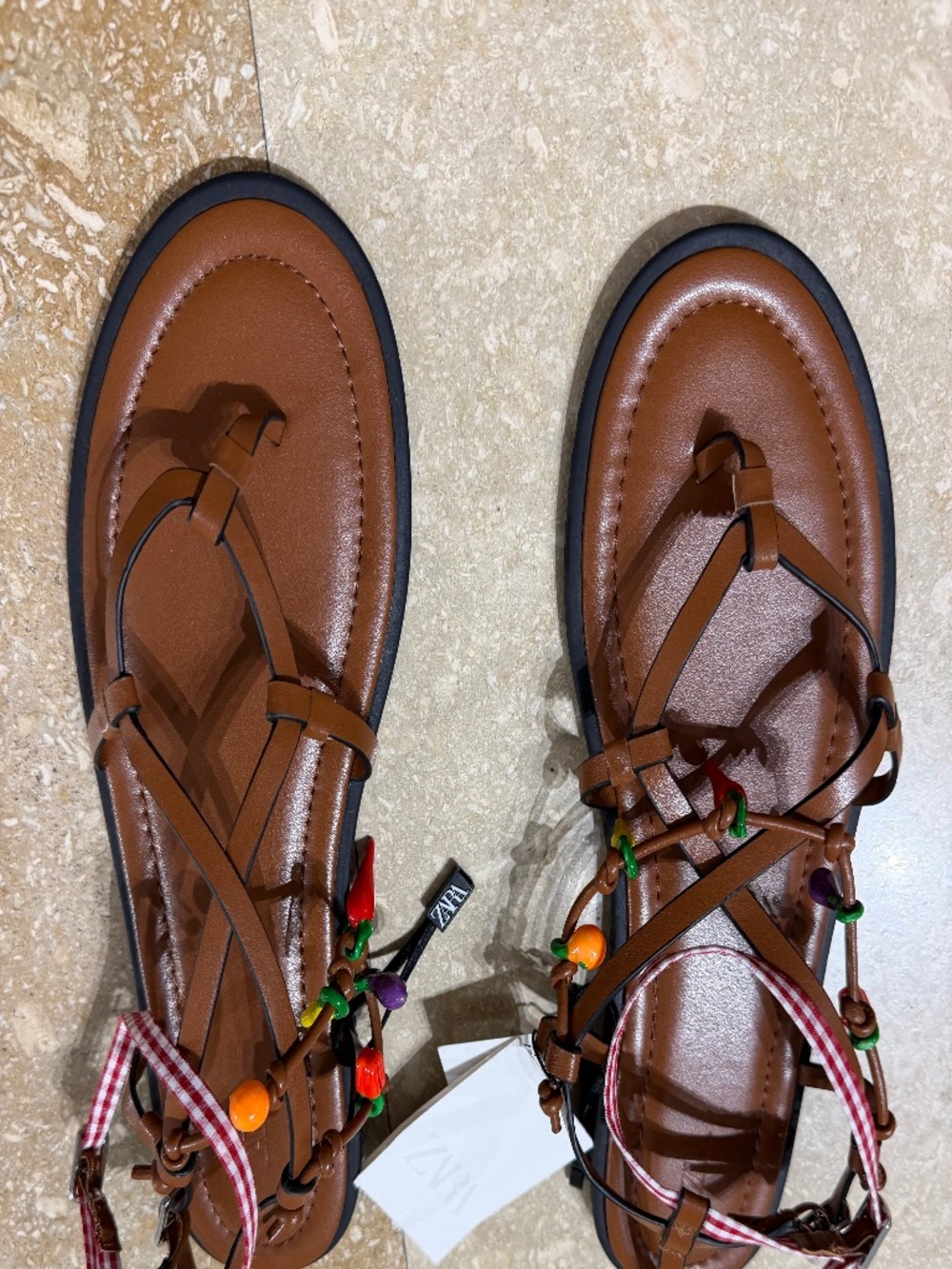 sandals - Picture 2 of 4